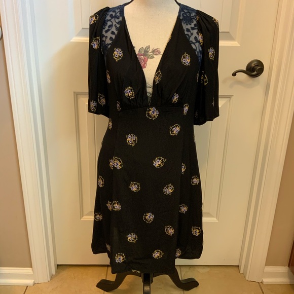 NWT Free People Mockingbird mini lace inset sz 6 - Picture 2 of 7